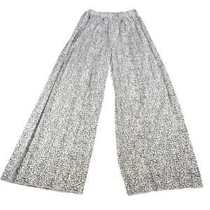 Girls White leopard print wide leg flowy pants.  Size 11-12y. animal print, boho